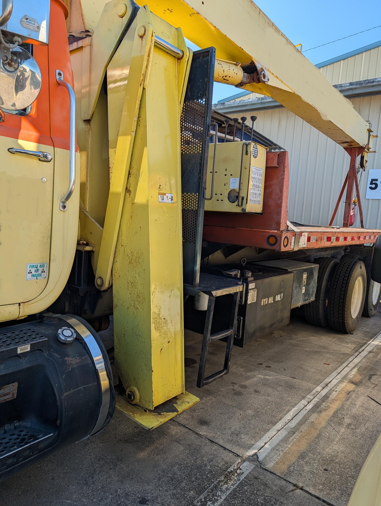 2003 MACK RD688S - Image 3